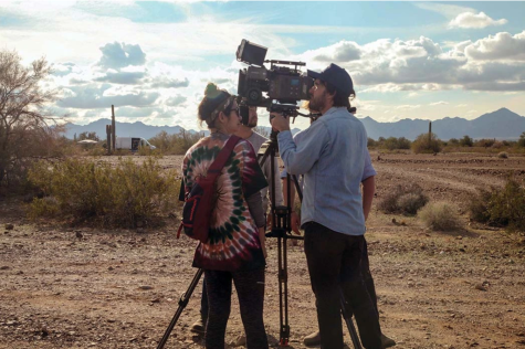 (Above) Ideas for the film Nomadland began in 2018 when Chloé Zhao, Peter Spears, and Frances McDormand met in McDormand’s apartment to discuss the film. During that discussion, it was evident that Zhao should take the position of director of the film. They heavily took inspiration from Jessica Bruder’s book Nomadland which focused on similar themes of community and freedom.