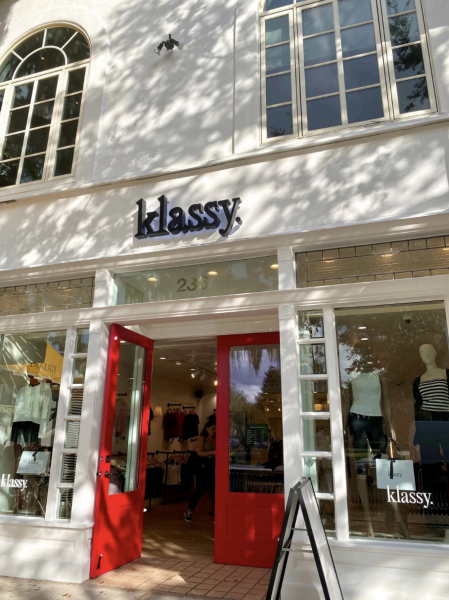 (Above) Klassy's storefront is at 236 North Park Ave, Winter Park, Florida. The store is located nearby Rollins College, which helps make it a hotspot to a larger wider demographic. The target audience ranges from young teens to young women who care about being comfortable and stylish at the same time. The store is sandwiched between the Briarpatch Restaurant and the Wright & Company women's clothing store.