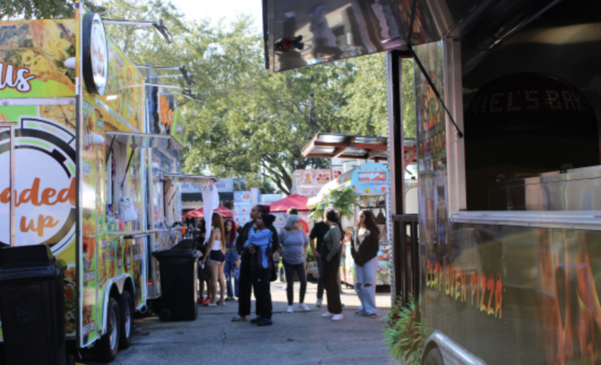 (Above) Down the bustling walkways,  food trucks line each side, representing a bond between hardworking owners and a strong, loving community. Here, each dish has a story, blending flavors and techniques from cultures across the world, including Argentinian, Dominican, and Middle Eastern cuisines. Every bite reflects the passions and creativity of the people who made it.